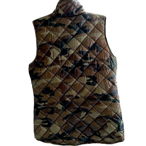 NWOT Women's Sleek Camo Puffer Vest Square Pockets Gold Accents Size Small - Picture 2 of 8